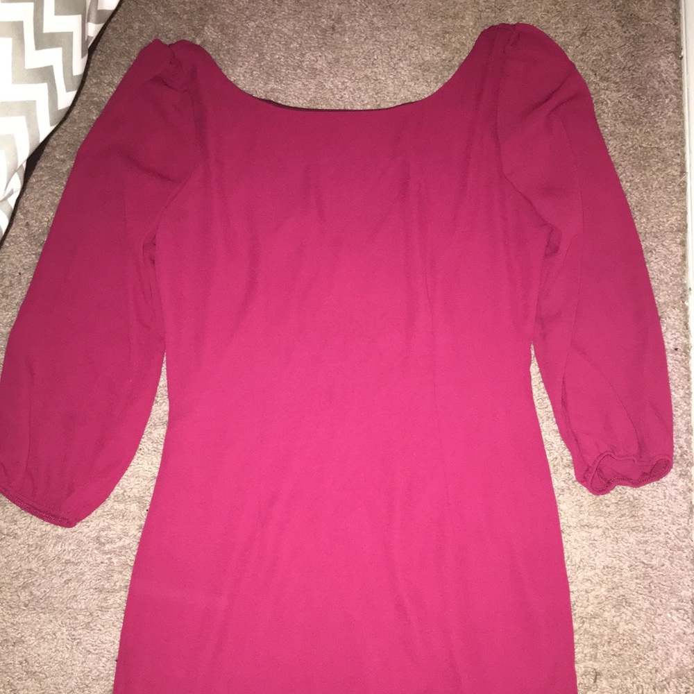 a maroon/dark red dress